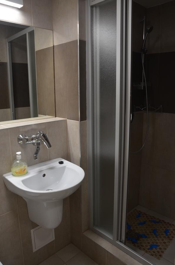 Babilon Hostel Krasków Εξωτερικό φωτογραφία
